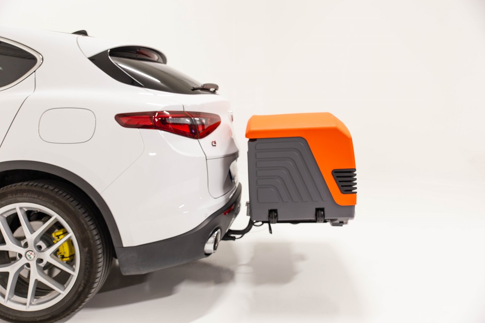 Towbox V3 Gepäckbox für Anhängerkupplung | Sport Orange | Transportbox | Gepäckträger